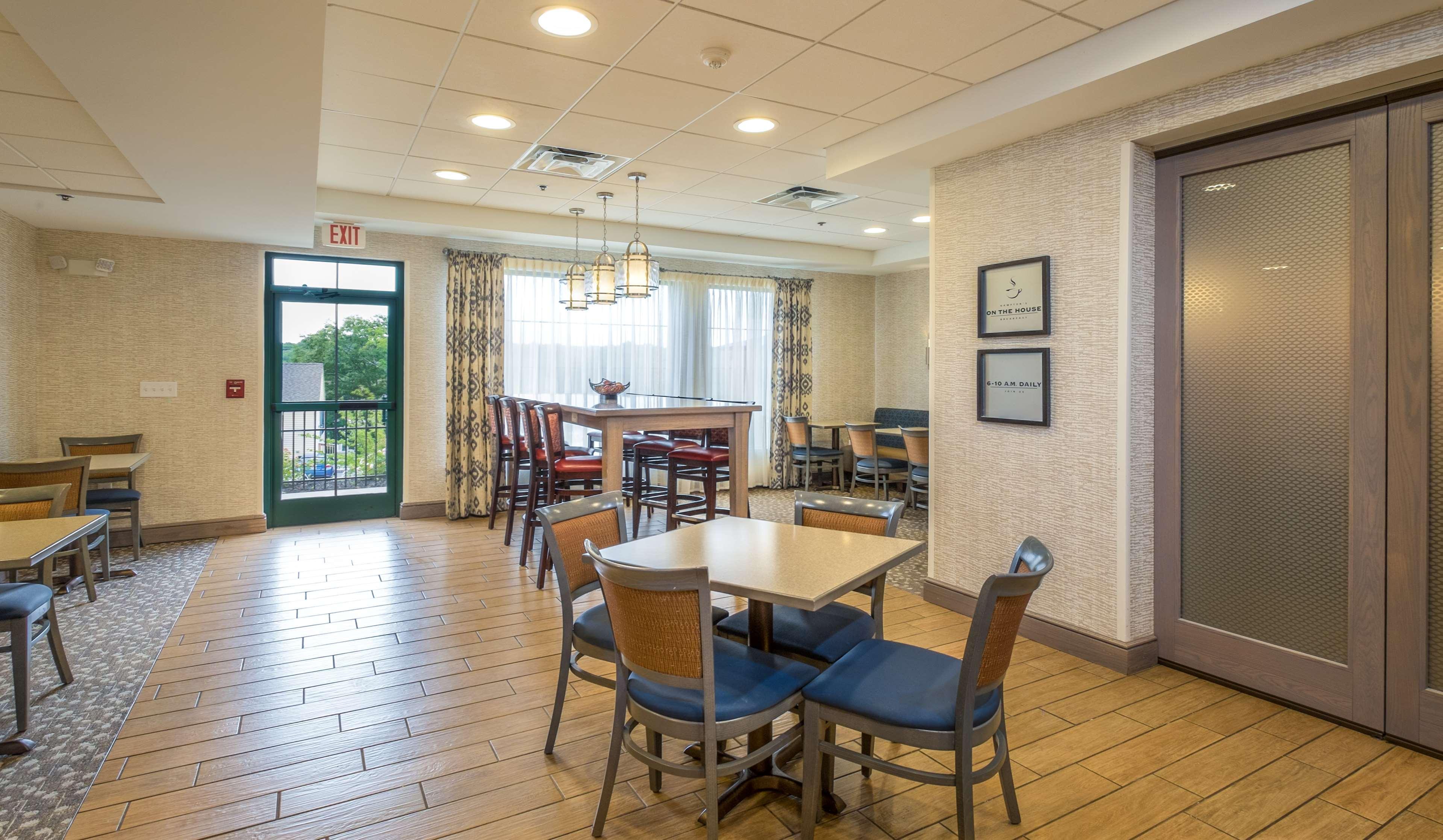 Hampton Inn Freeport/Brunswick Екстериор снимка