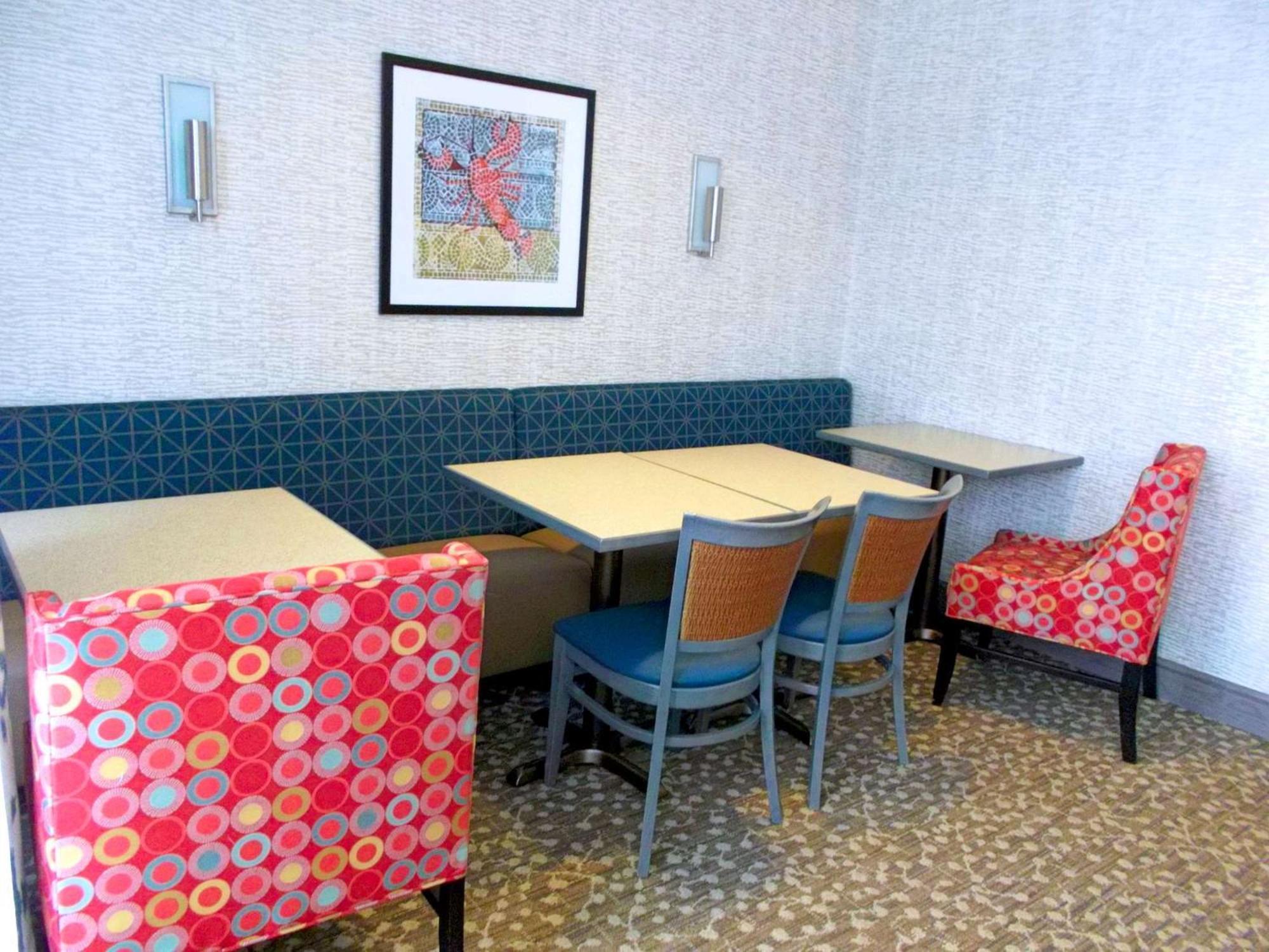 Hampton Inn Freeport/Brunswick Екстериор снимка